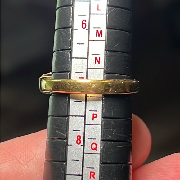 Size 7 Vintage yellow gold plated sparkly ruby and cubic zirconia ring - Picture 4 of 6